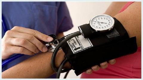 خبراء: ضغط الدم "الطبيعي" خطر على الصحة